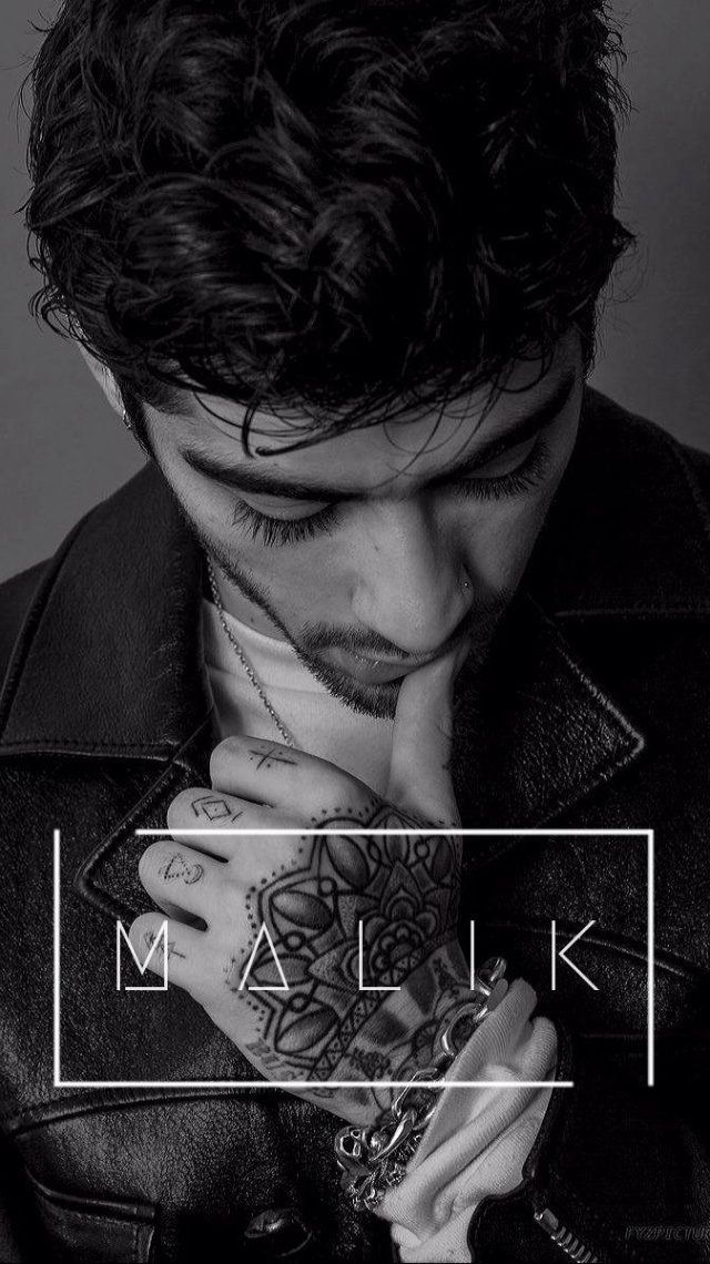 Zayn Malik Wallpaper Lockscreen b&w  Zayn malik wallpaper, Zayn