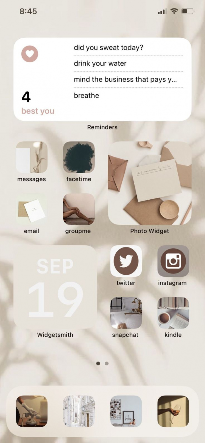 Champagne Pammy 🥂 on Twitter  Iphone design, Homescreen iphone