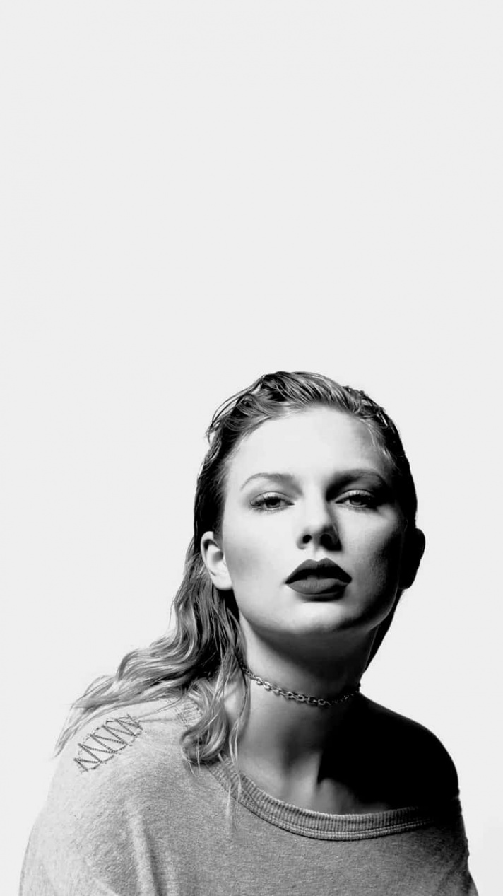 Download Taylor Swift, the Grammy Award Winning Singer-Songwriter