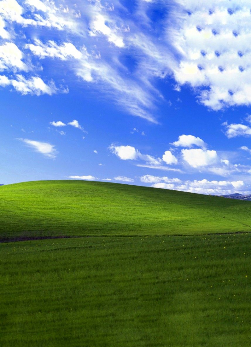 Oldschool Windows XP wallpaper optimized for mobile Screen, beyond